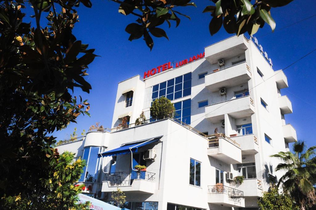 Hotel Lubjana Tirana Exterior photo