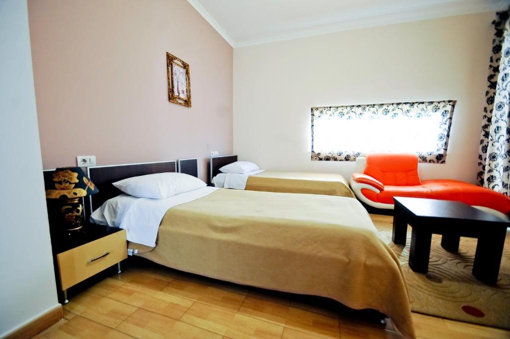 Hotel Lubjana Tirana Exterior photo